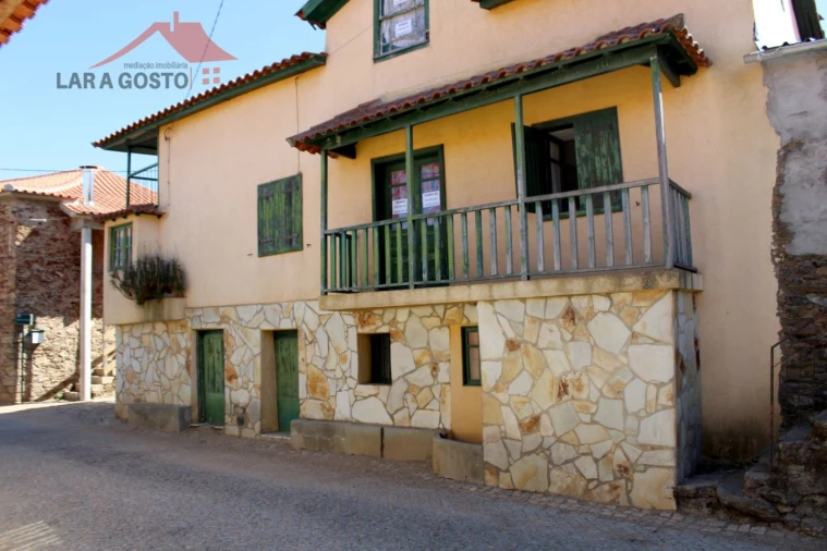 Moradia T4 para Venda em Castelãos e Vilar do Monte Foto 1