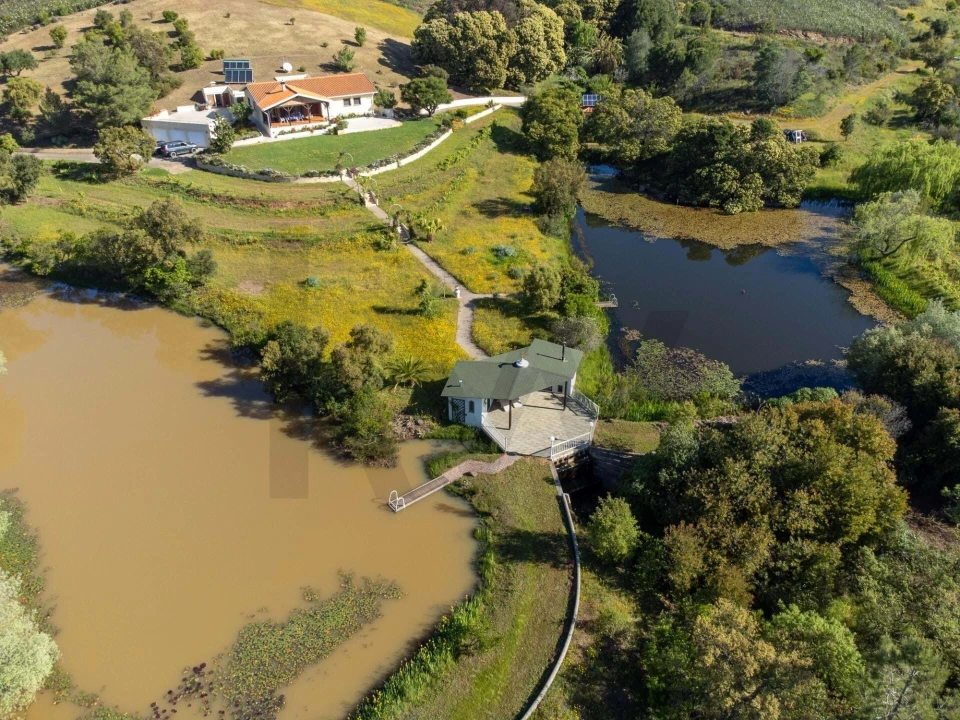 Quinta T2 para Venda em Mexilhoeira Grande Foto 9