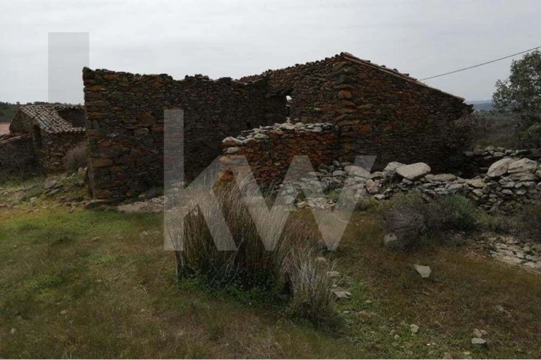 Moradia T2 para Venda em Alcoutim e Pereiro Foto 12