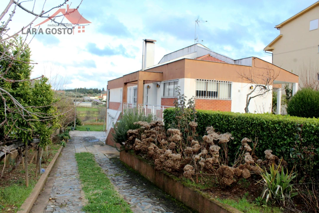 Moradia T3 para Venda em Macedo de Cavaleiros Foto 1