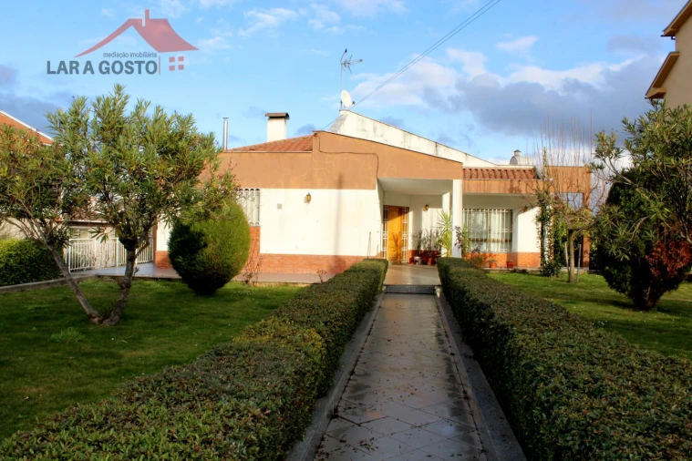 Moradia T3 para Venda em Macedo de Cavaleiros Foto 1