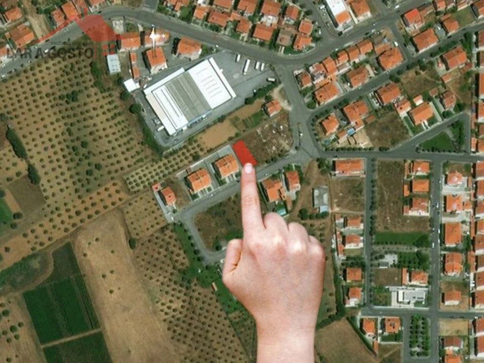 Terreno para Venda em Macedo de Cavaleiros Foto 1