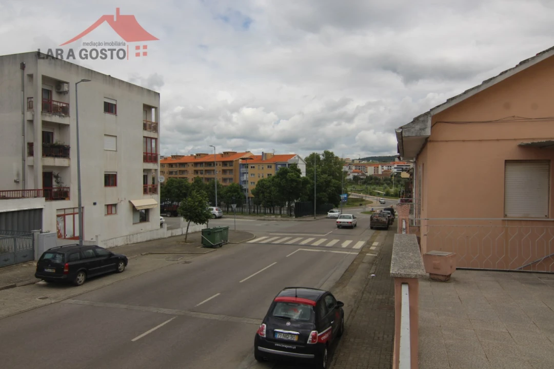 Moradia T3 para Venda em Macedo de Cavaleiros Foto 5