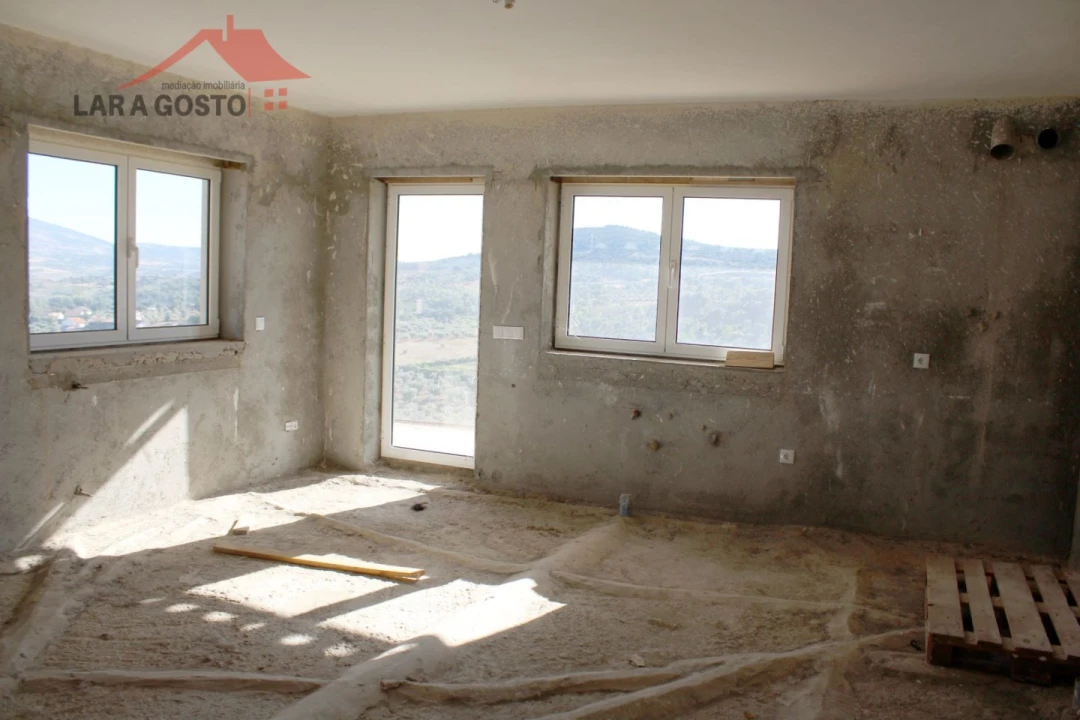 Moradia T4 para Venda em Macedo de Cavaleiros Foto 5