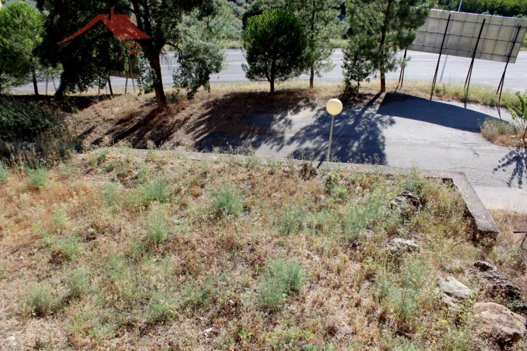 Moradia T4 para Venda em Macedo de Cavaleiros Foto 11