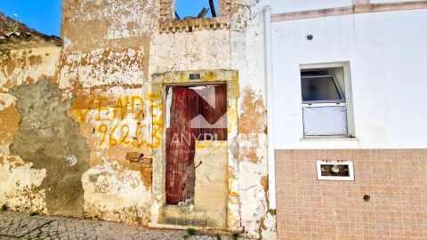 Moradia T1 para Venda em Loule (São Clemente)