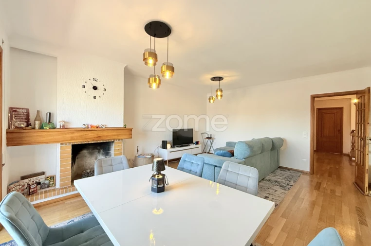 Apartamento T4 para Venda em Vila Nova de Famalicão e Calendário Foto 2