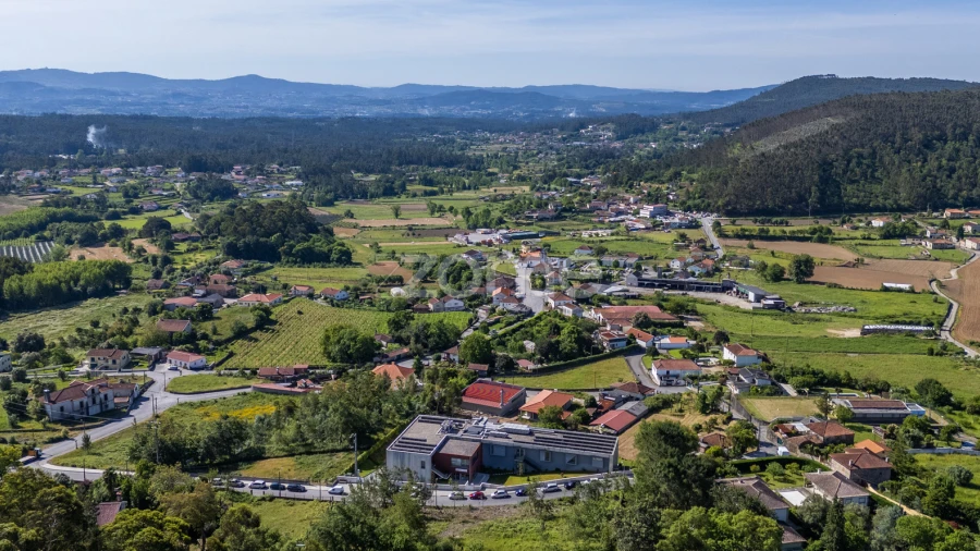 Terreno para Venda em Escariz (São Mamede) e Escariz (São Martinho)