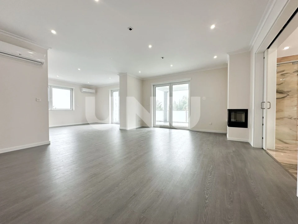 Quinta T5 para Venda em São Cipriano e Vil de Souto Foto 17