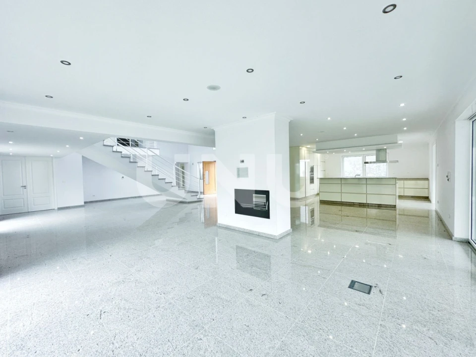 Quinta T5 para Venda em São Cipriano e Vil de Souto Foto 6