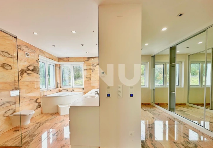 Quinta T5 para Venda em São Cipriano e Vil de Souto Foto 5