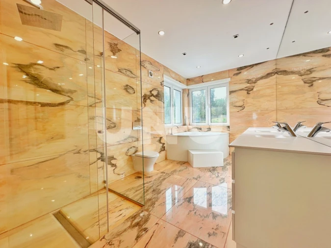 Quinta T5 para Venda em São Cipriano e Vil de Souto Foto 21