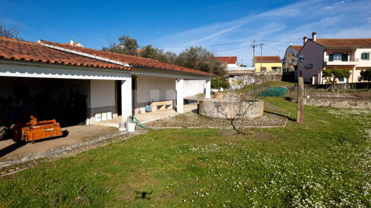 Moradia T5 para Venda em Escalos de Baixo e Mata Foto 35