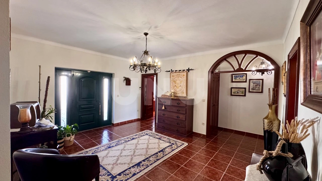 Moradia T5 para Venda em Escalos de Baixo e Mata Foto 7