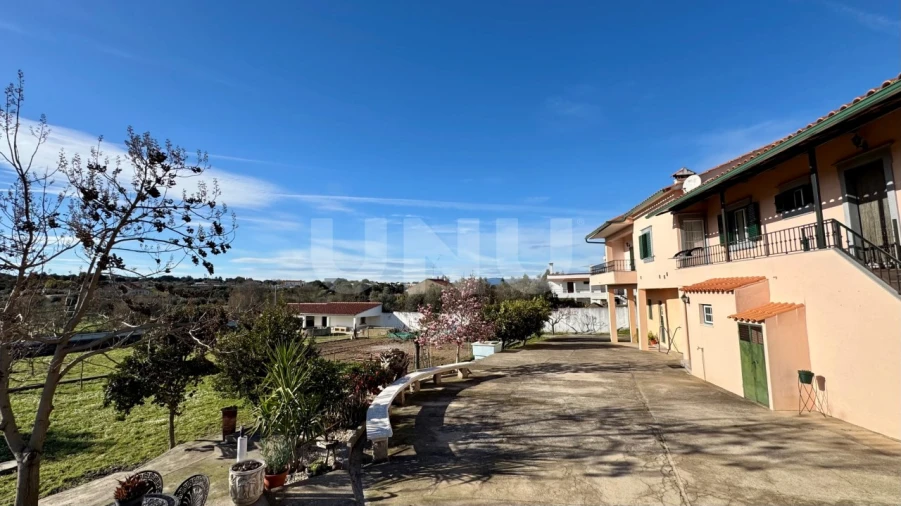 Moradia T5 para Venda em Escalos de Baixo e Mata Foto 24