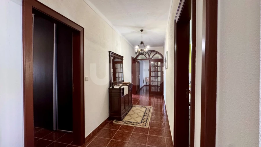 Moradia T5 para Venda em Escalos de Baixo e Mata Foto 8