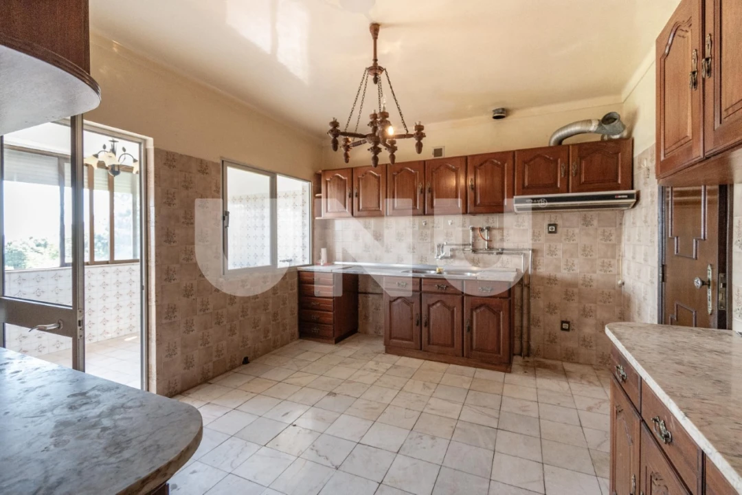 Moradia T6 para Venda em Covilhã e Canhoso Foto 13