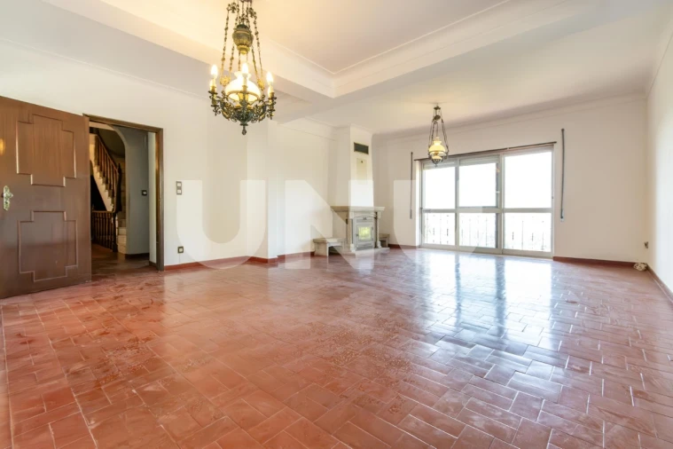 Moradia T6 para Venda em Covilhã e Canhoso Foto 10