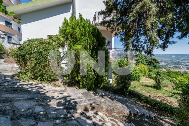 Moradia T6 para Venda em Covilhã e Canhoso Foto 70