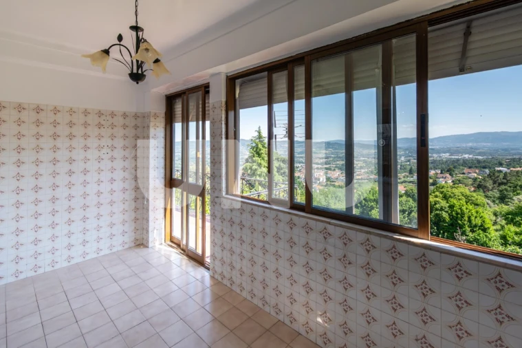 Moradia T6 para Venda em Covilhã e Canhoso Foto 15