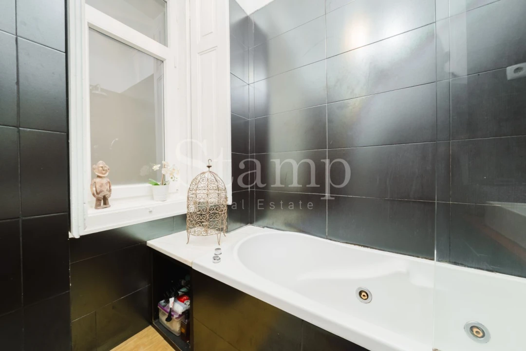 Apartamento T1 para Venda em Santo António Foto 39