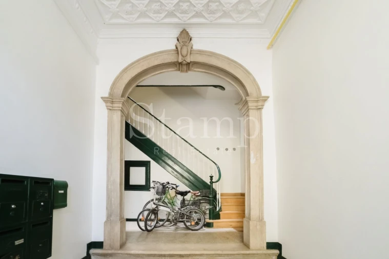 Apartamento T1 para Venda em Santo António Foto 42