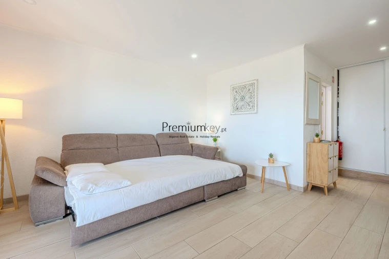 Apartamento T1 para Venda em Guia Foto 16