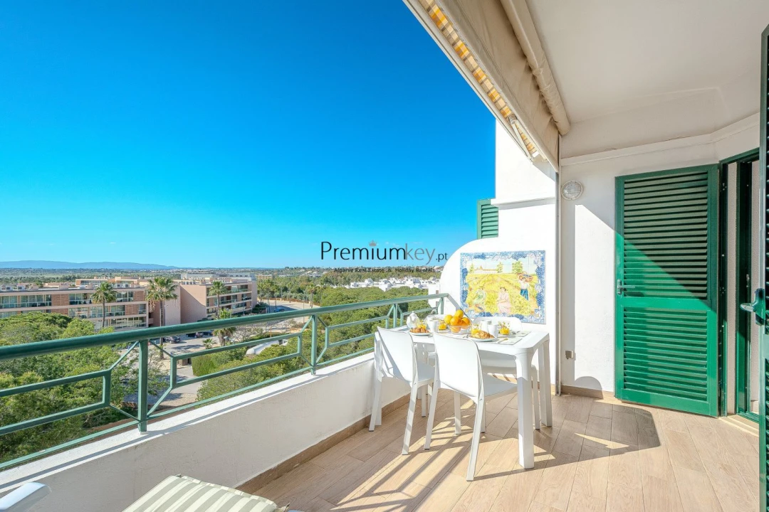 Apartamento T1 para Venda em Guia Foto 3