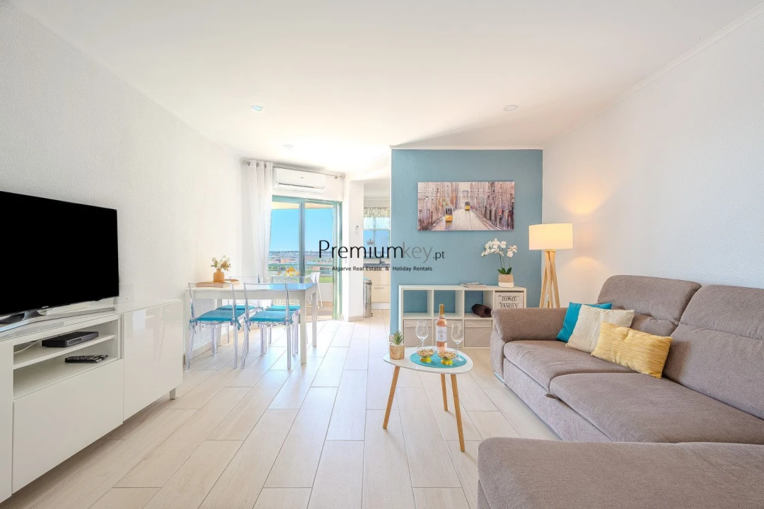 Apartamento T1 para Venda em Guia Foto 8