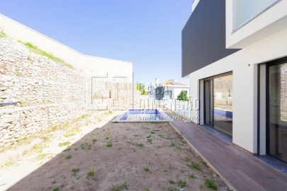 Moradia T3 para Venda em Caparica e Trafaria