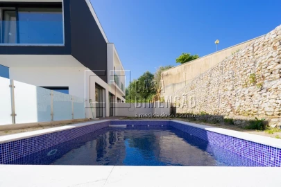 Moradia T3 para Venda em Caparica e Trafaria