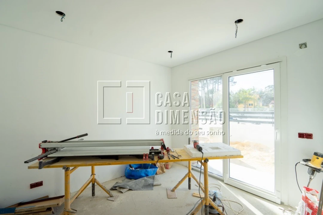Moradia T4 para Venda em Charneca de Caparica e Sobreda Foto 9