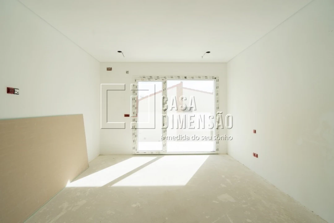 Moradia T4 para Venda em Charneca de Caparica e Sobreda Foto 14