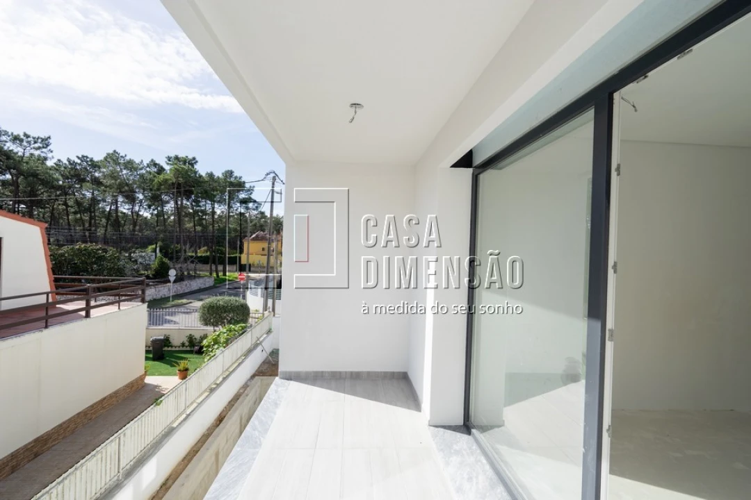 Moradia T4 para Venda em Charneca de Caparica e Sobreda Foto 19