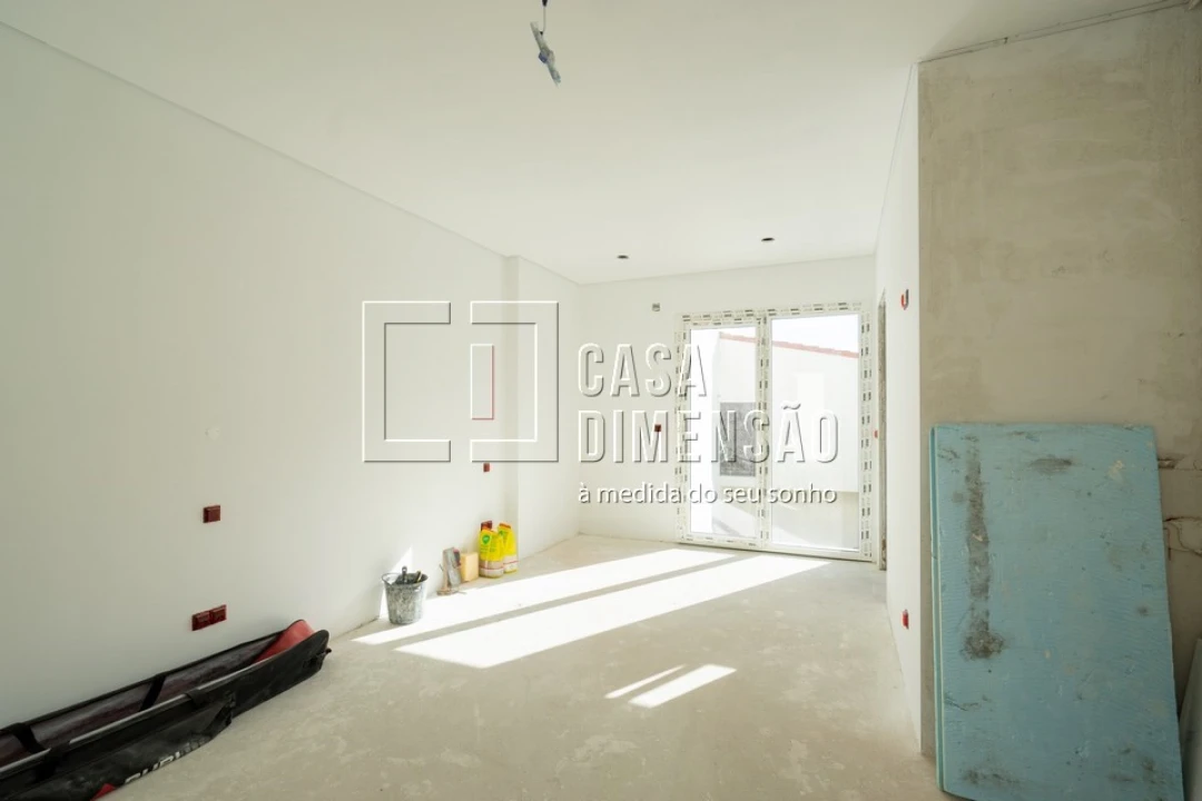 Moradia T4 para Venda em Charneca de Caparica e Sobreda Foto 21