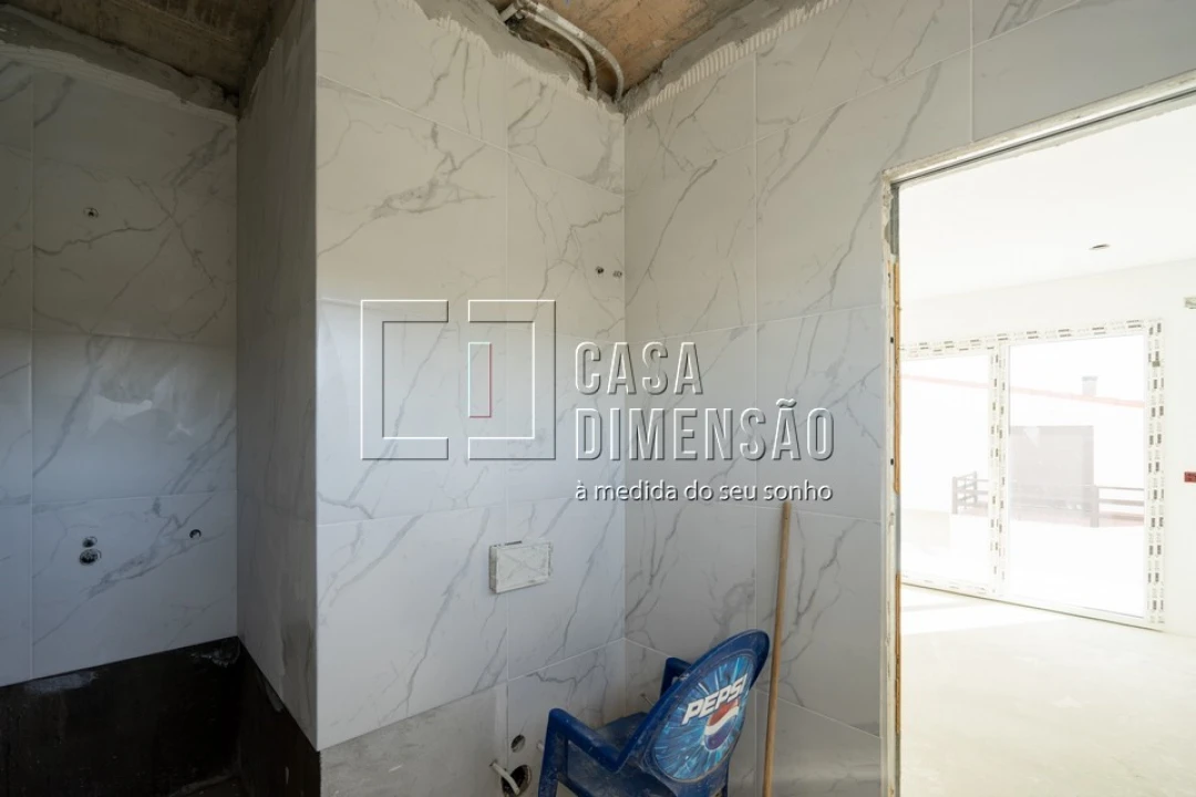 Moradia T4 para Venda em Charneca de Caparica e Sobreda Foto 30
