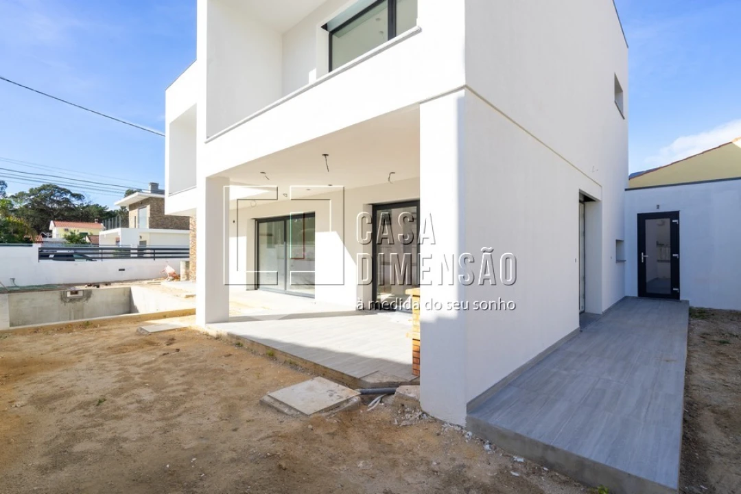 Moradia T4 para Venda em Charneca de Caparica e Sobreda Foto 41