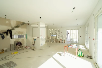 Moradia T4 para Venda em Charneca de Caparica e Sobreda