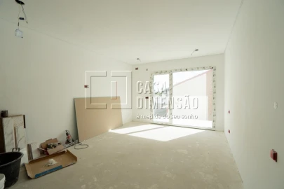 Moradia T4 para Venda em Charneca de Caparica e Sobreda