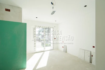 Moradia T4 para Venda em Charneca de Caparica e Sobreda
