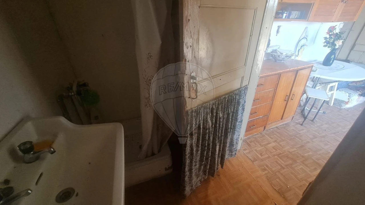 Moradia T3 para Venda em Carvoeiro Foto 17