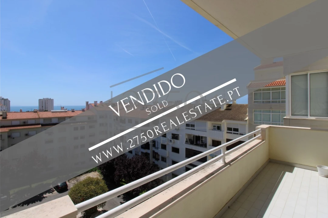 Apartamento T1 para Venda em Carcavelos e Parede Foto 1