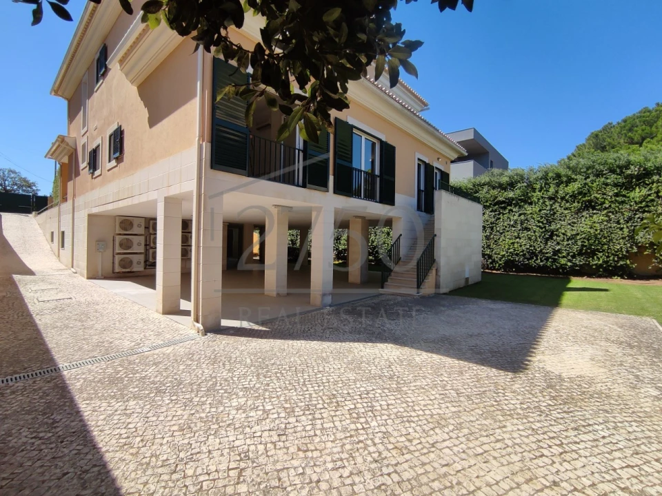 Moradia T6 para Arrendamento em Cascais e Estoril Foto 2