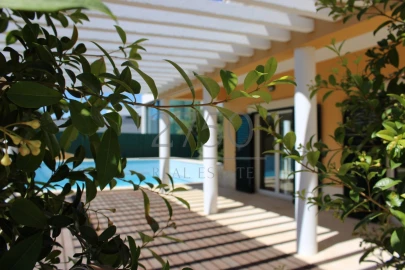 Moradia T6 para Arrendamento em Cascais e Estoril