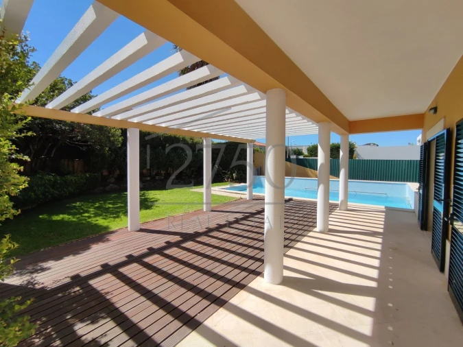 Moradia T6 para Arrendamento em Cascais e Estoril Foto 4