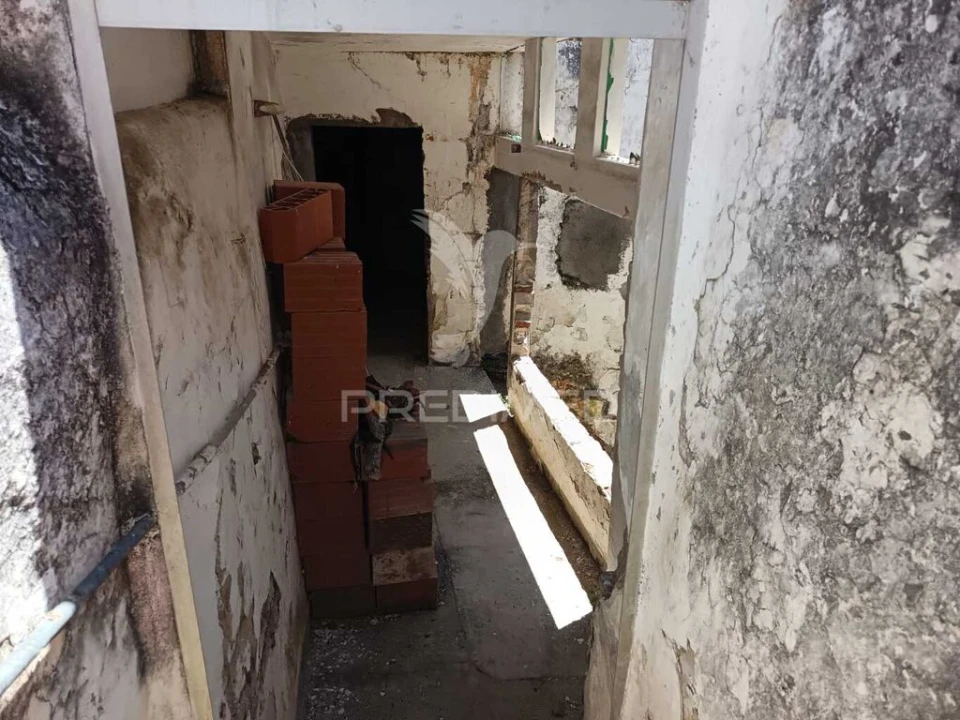 Moradia T4 para Venda em São João Baptista Foto 4