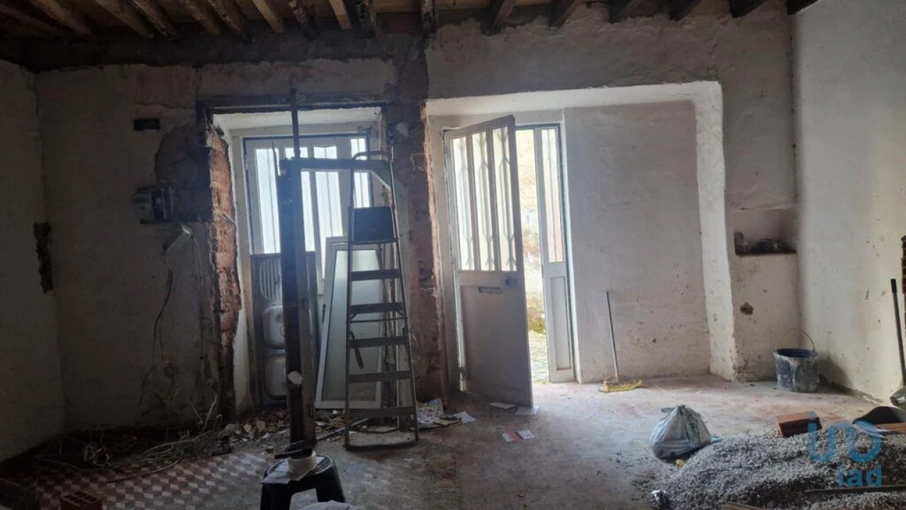 Moradia T3 para Venda em Minde Foto 6