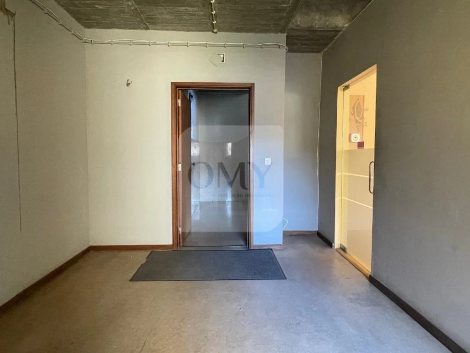 Escritório para Venda em Peso da Régua e Godim Foto 3