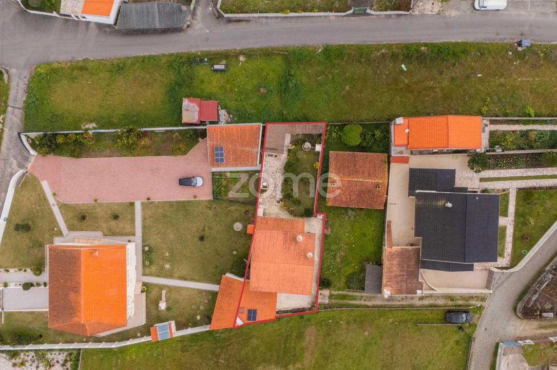 Moradia T4 para Venda em Chafe Foto 40