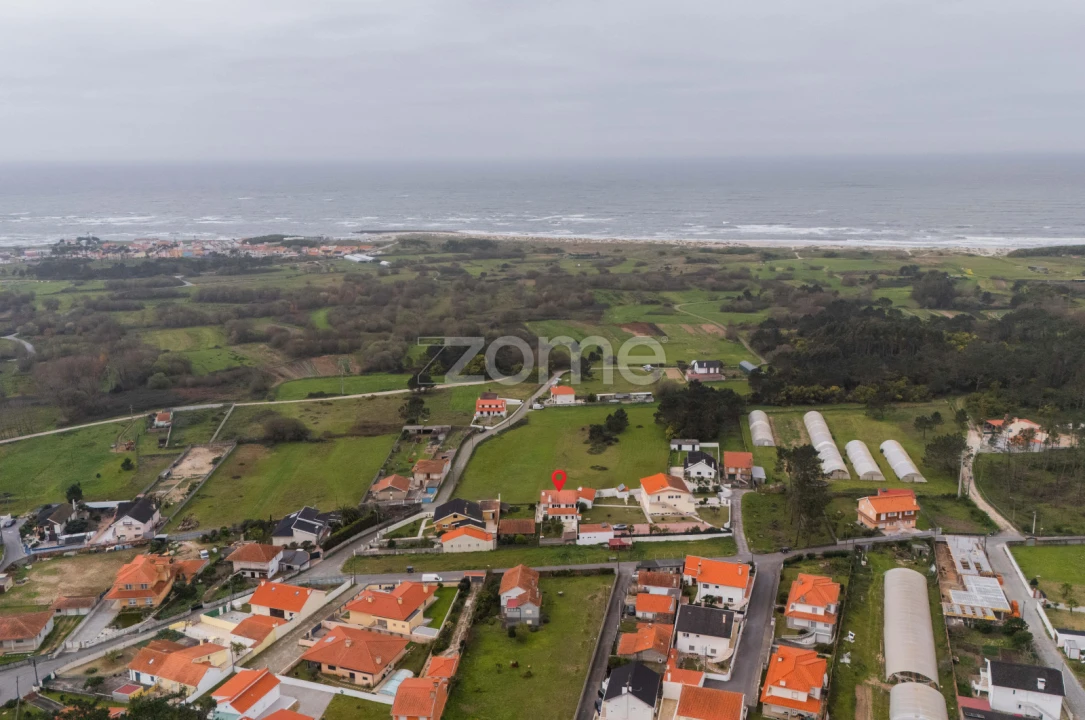 Moradia T4 para Venda em Chafe Foto 44